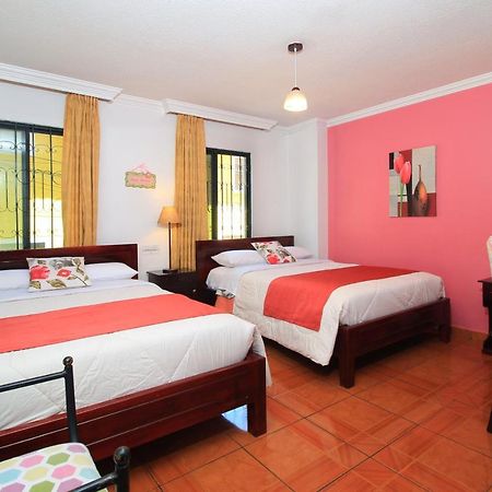 La Rosario Hotel Quito Bagian luar foto